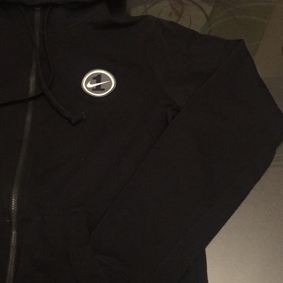 Nike hoodie - Picture 3 of 5